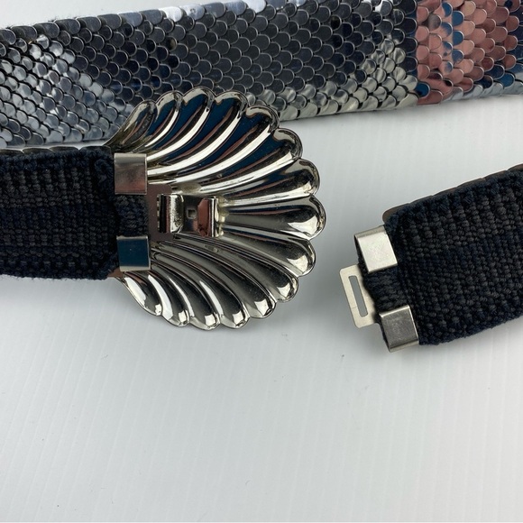 Vintage Metallic Stretch Belt Scales and Shell Clasp Silver Colour - Picture 4 of 8